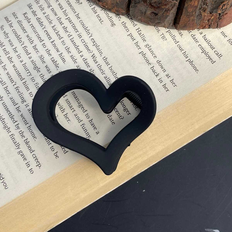 Medium Heart Claw Clip