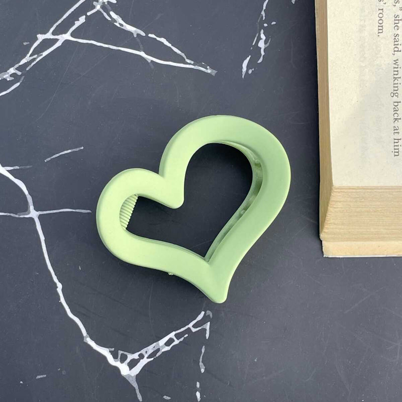 Medium Heart Claw Clip