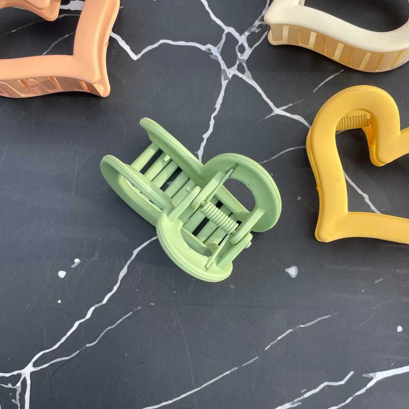 Medium Heart Claw Clip