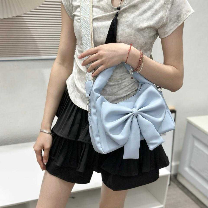 Bow Bag with Wide Strap